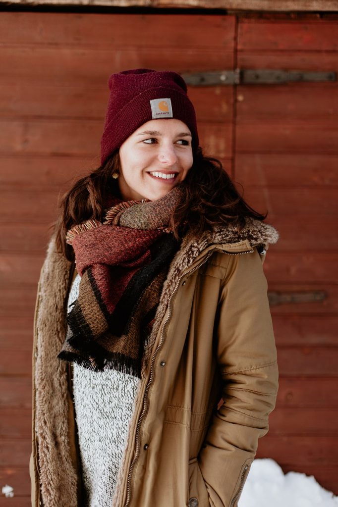 séance couple montagne portrait femme sourire