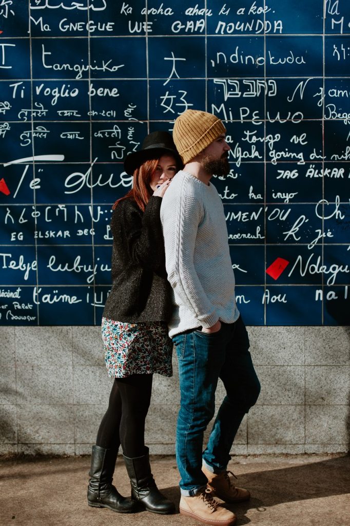 séance couple montmartre murs des je t'aime