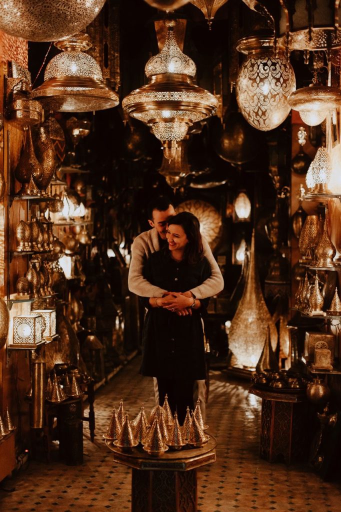 séance couple fès magasin lampe marocaine complicité mariés
