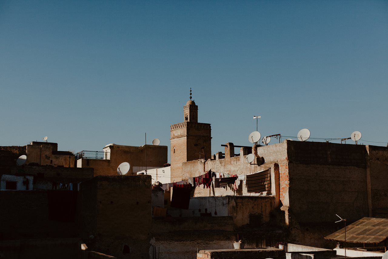 séance photo ville de fès au Maroc toit de la ville mosquée